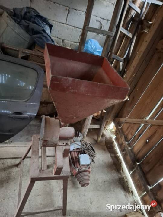 Śrutownik z silnikiem 75 kw Dębica