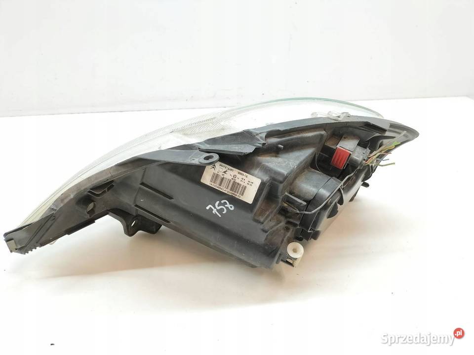 LAMPA PRZÓD PRAWA EUROPA 9647214180 Citroen C3 I Rok produkcji 2004