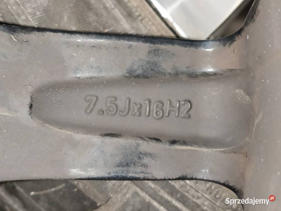 Alufelgi VW Golf 5 6 7 Audi A3 A6 BMW 1 Skoda Średnica 16" Samochodowe świętokrzyskie sprzedam