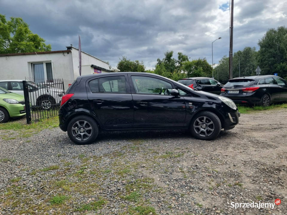 Opel Corsa Klima 5 Drzwi Alu 16 Mocno czarny Szczecin