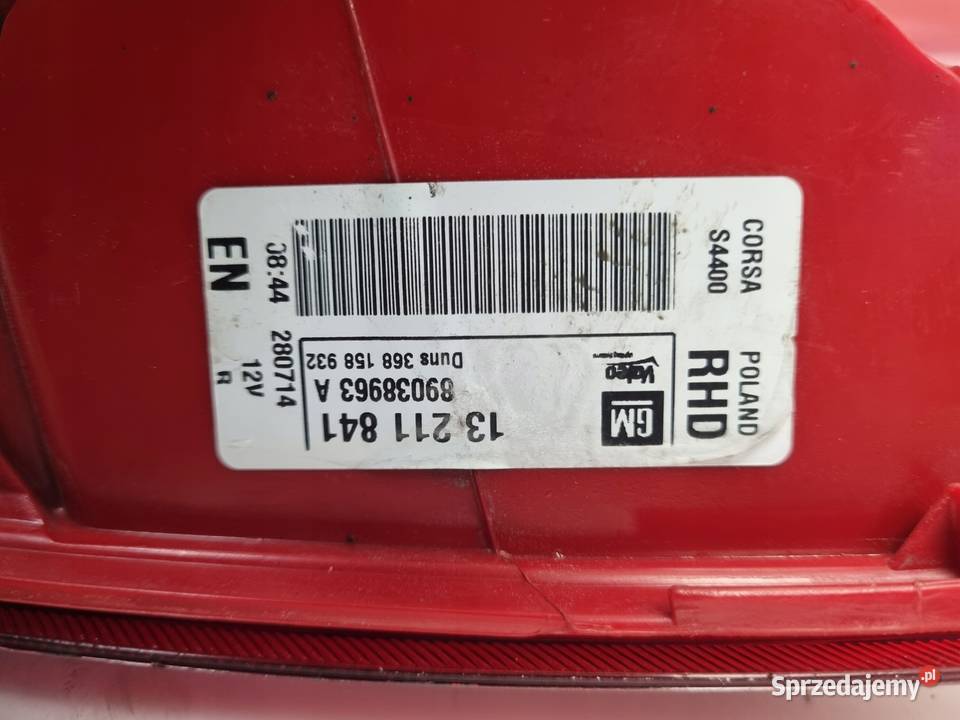 LAMPA PRAWA OPEL CORSA D 3D HTB 0614r TYLNIA Rudka