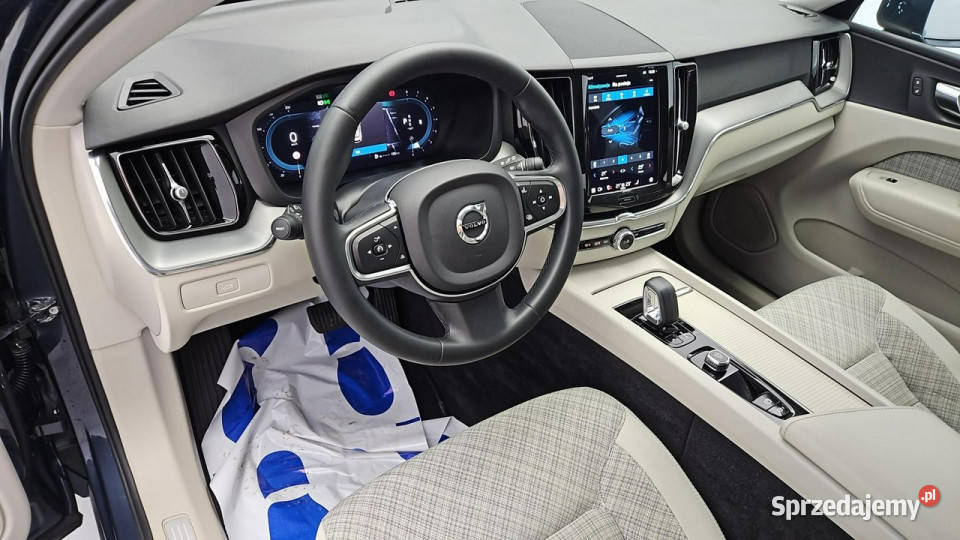 Volvo XC 60 20 B4 B Core Z Polskiego Salonu bluetooth Warszawa