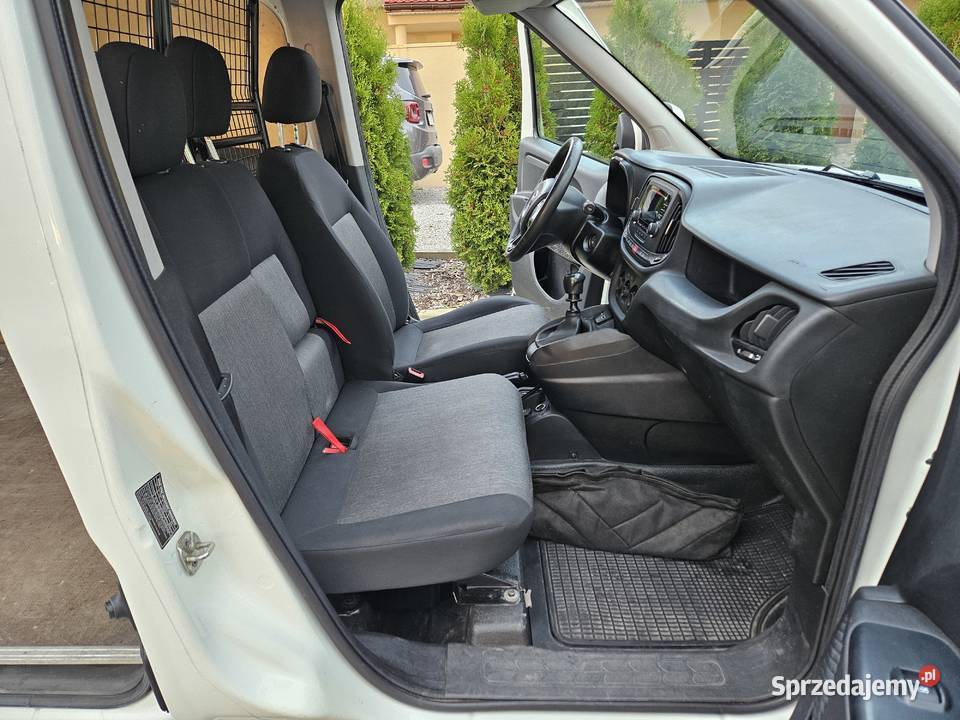 Fiat Doblo Cargo Maxi 201819 16 MJ 105 salon Rzeszów