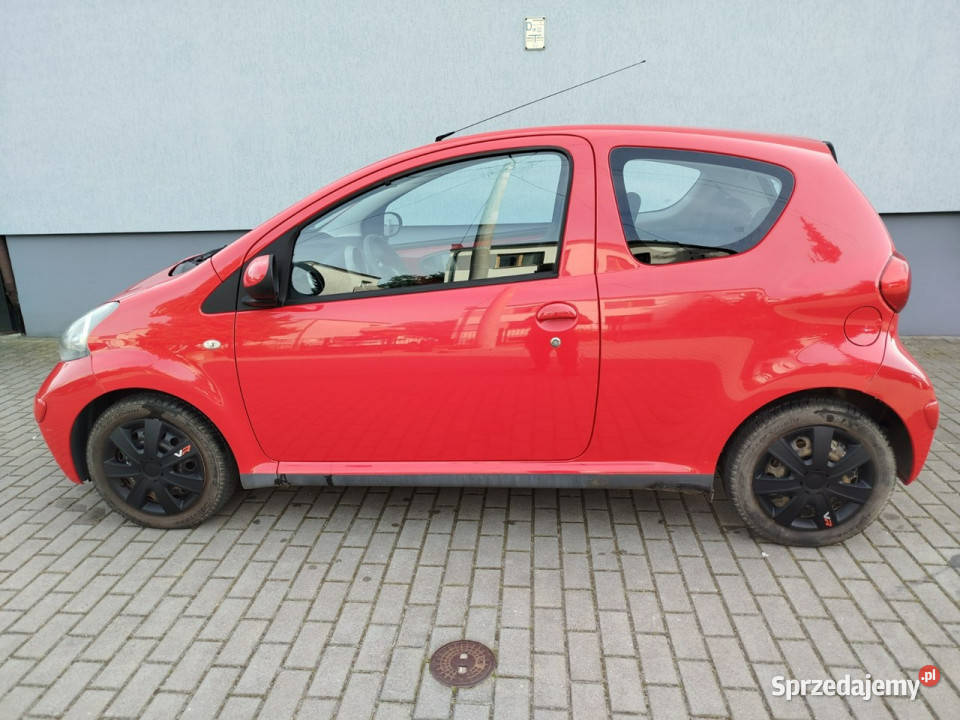Toyota Aygo KLIMA BENZYNA w wszystkie opłaty I możliwa zamiana Samochody osobowe