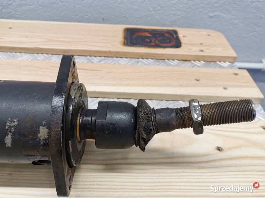 JLG 307 Cylinder hydrauliczny wspomagania wielkopolskie Wilkowo