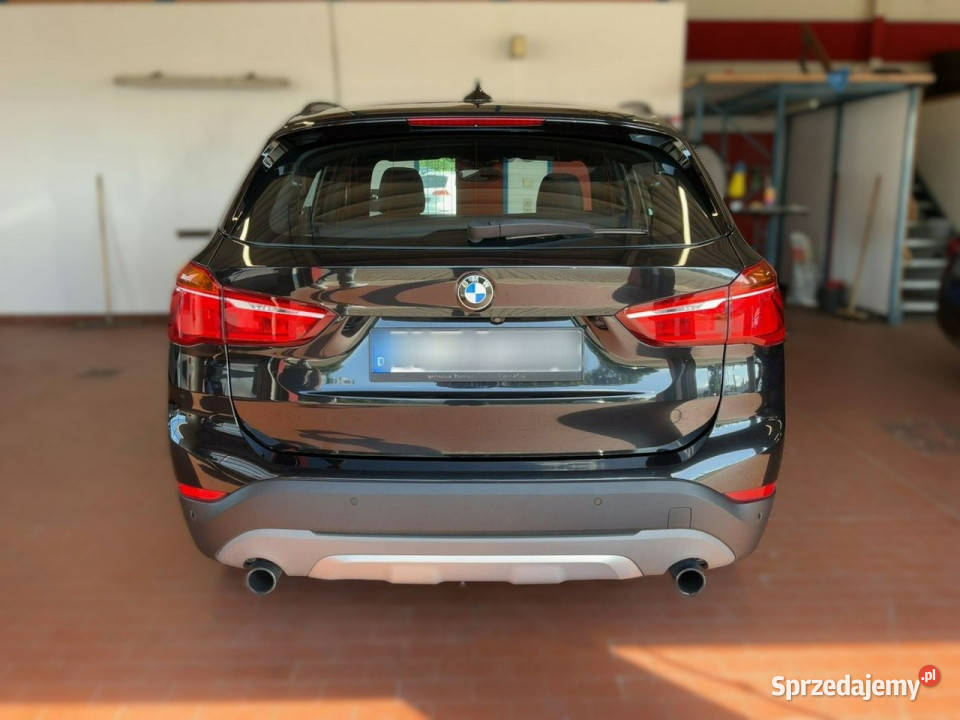 BMW X1 Xline Ledy Panorama Kamera Navi Gwarancja czarny Dębogórze sprzedam
