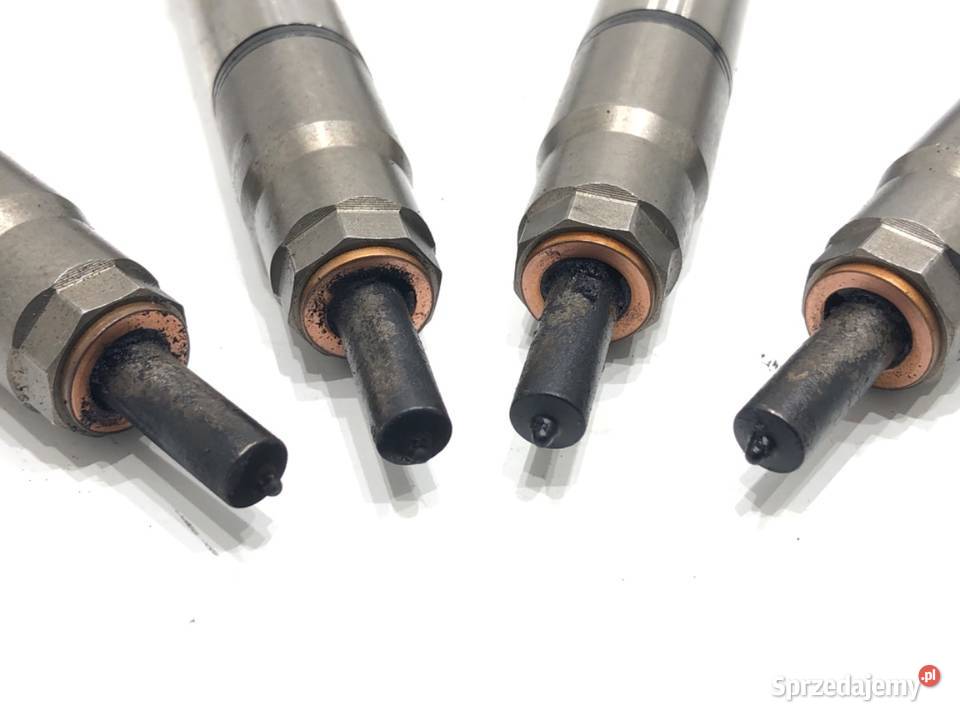 WTRYSKIWACZE KOMPLET HYUNDAI i30 0445110587 14 Wtryskiwacze Motoryzacja