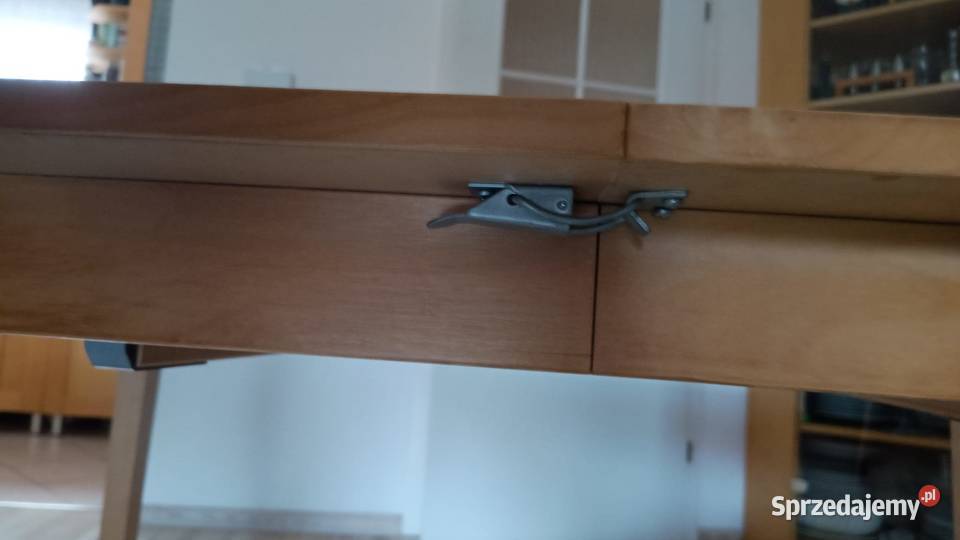 Sprzedam tanio rozkładany stół o 3 wymiarach 90cm