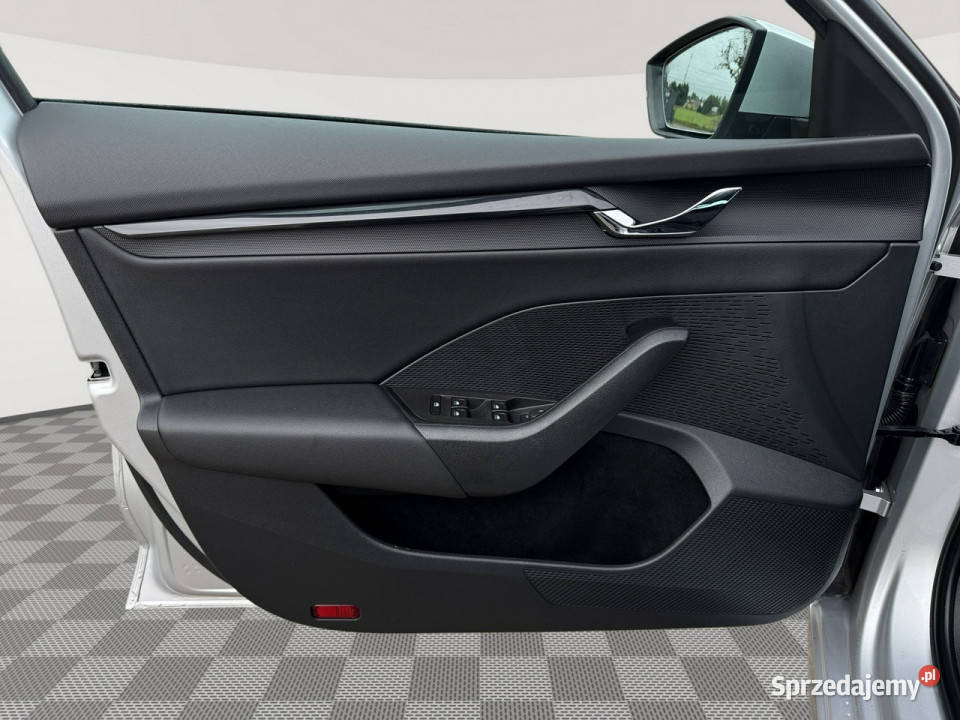 koda Octavia CT479AM15 TSI eTec Ambition DSG asystent pasa ruchu Octavia Pępowo