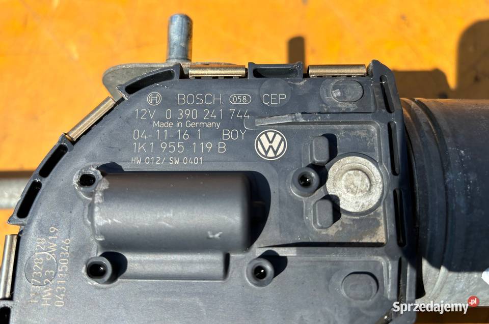 VW GOLF V MECHANIZM SILNICZEK WYCIERACZEK PRZÓD Radom