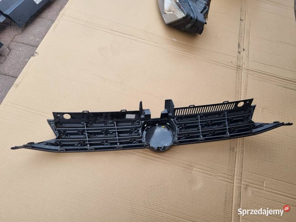 GRILL ATRAPA VW TOURAN II 5TA853653B 5TA853655 Motoryzacja