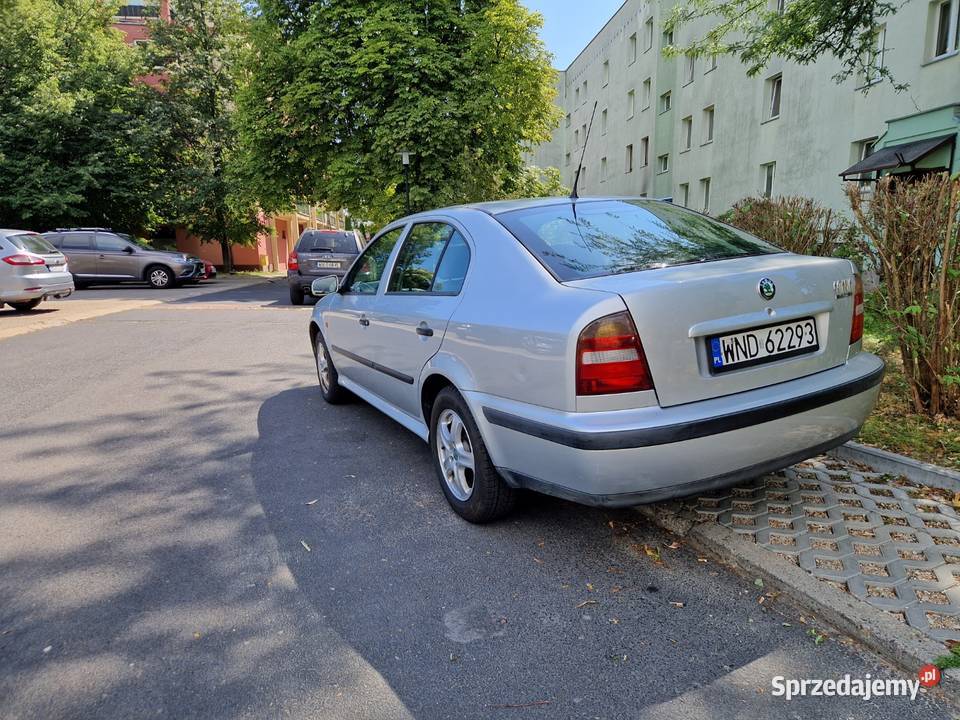 Skoda Octavia 20 Benzyna 115 światła przeciwmgielne Warszawa