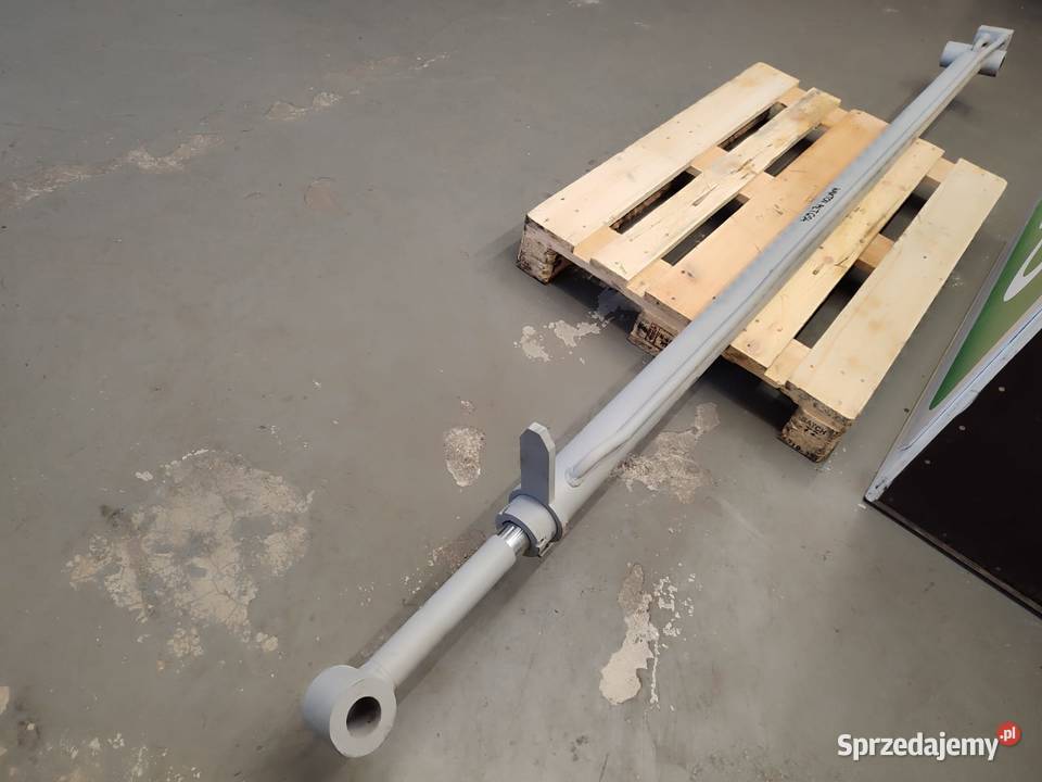 Siłownik wysuwu ramienia Manitou MLT 624 wielkopolskie Wilkowo