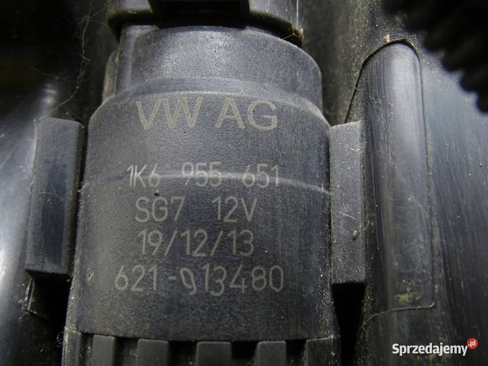 ZBIORNICZEK PŁYNU SPRYSKIWACZY VW POLO V 6R osobowe