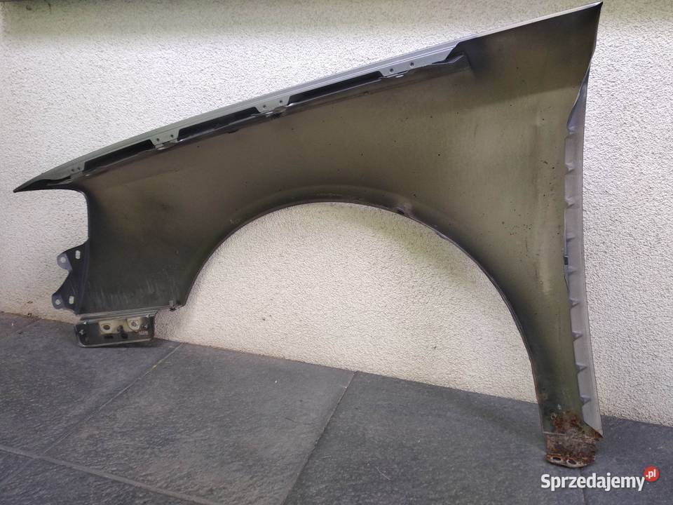 VW Passat B6 błotnik przedni prawy pasażera Sieradz