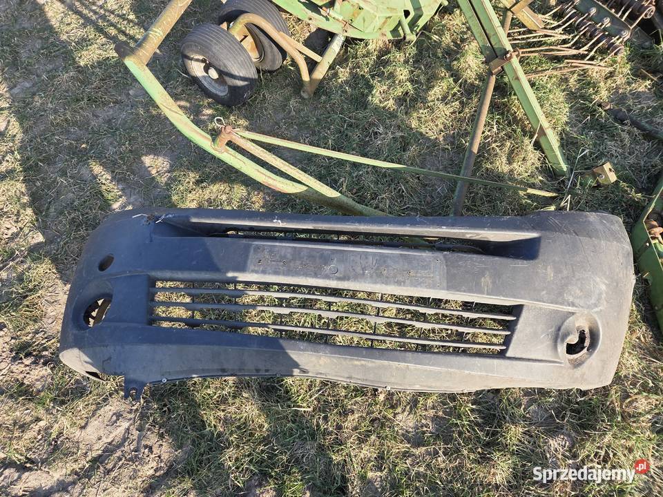 Zderzak Renault Master 2010r Pyzdry