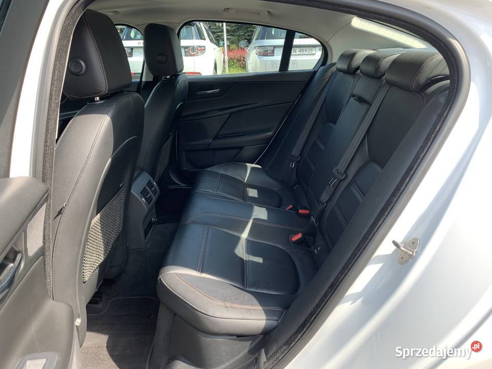 Jaguar XE 20d 180 I właściciel Salon Polska Kraków sprzedam