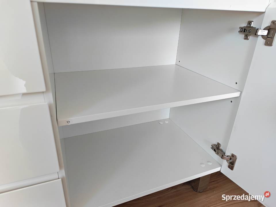 Komoda biała połysk na nóżkach 167x74 42cm Komody Mszana