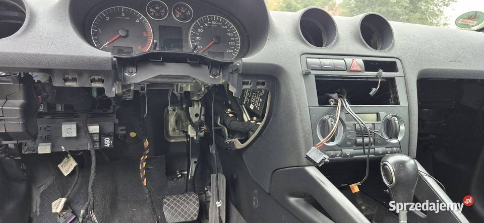 Kokpit pulpit deska rozdzielcza Audi A3 8P
