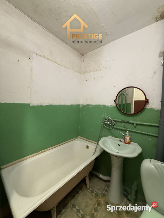 Kawalerka do generalnego remontu na sprzedaż Konin