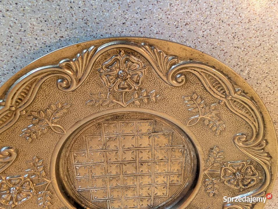 Talerzyk srebrzony sygnowany Piła