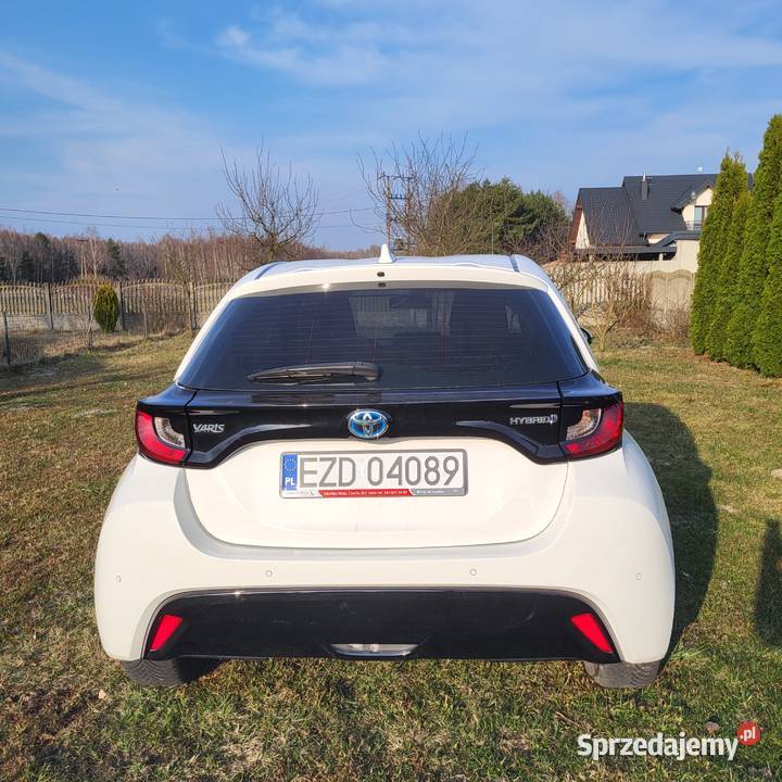 Toyota Yaris hybrydagaz 2022 r łódzkie Zduńska Wola