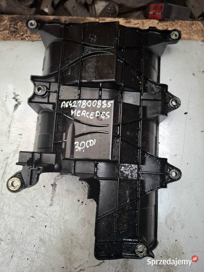 MERCEDES 30 CDI osłona olejowa wału A6421800885 osobowe Silniki i osprzęt Kielce sprzedam
