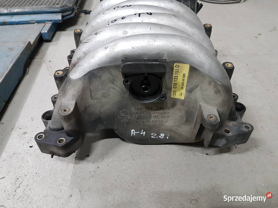 AUDI A4 28V6 ACK KOLEKTOR SSACY 078133151D osobowe wielkopolskie Turek sprzedam