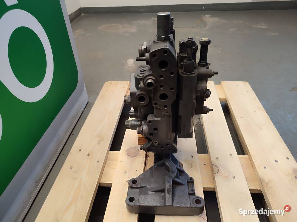 Rozdzielacz hydrauliczny G931962025100 Fendt 936 wielkopolskie Wilkowo