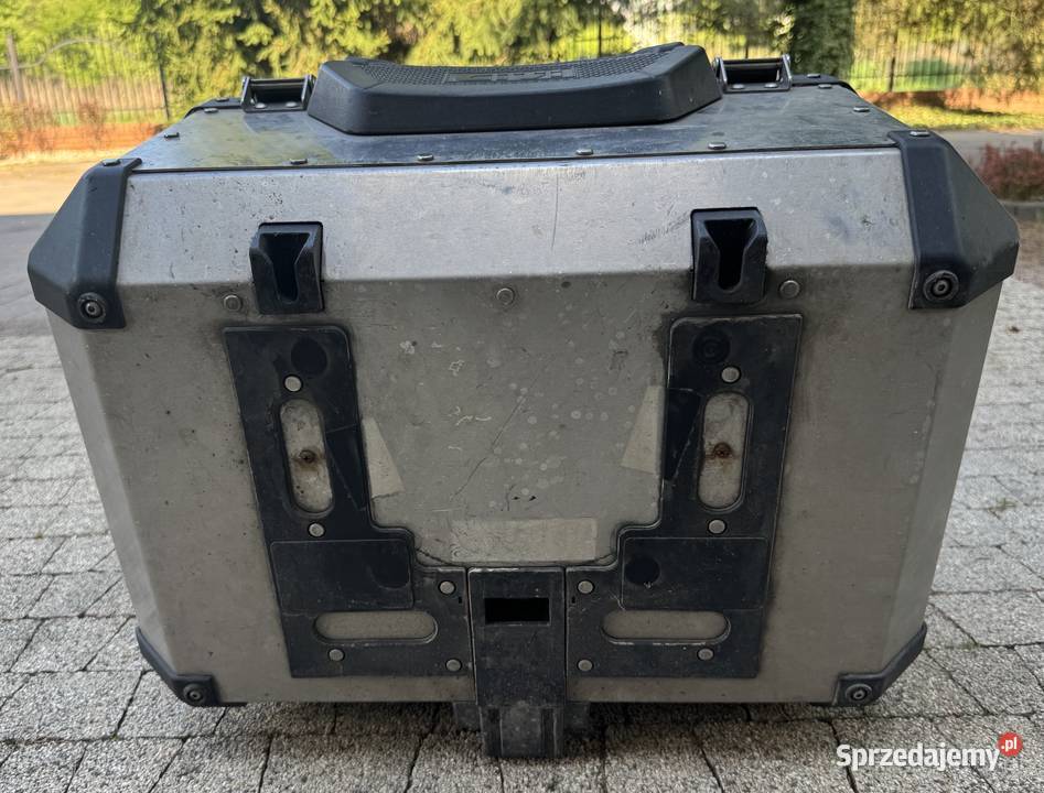 Kufer aluminiowy Kappa 58 l z oparciem Givi łódzkie