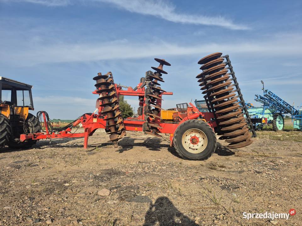 Talerzówka Agram 36 talerzy Gregoire Besson Kuhn Agregaty Okrzeja