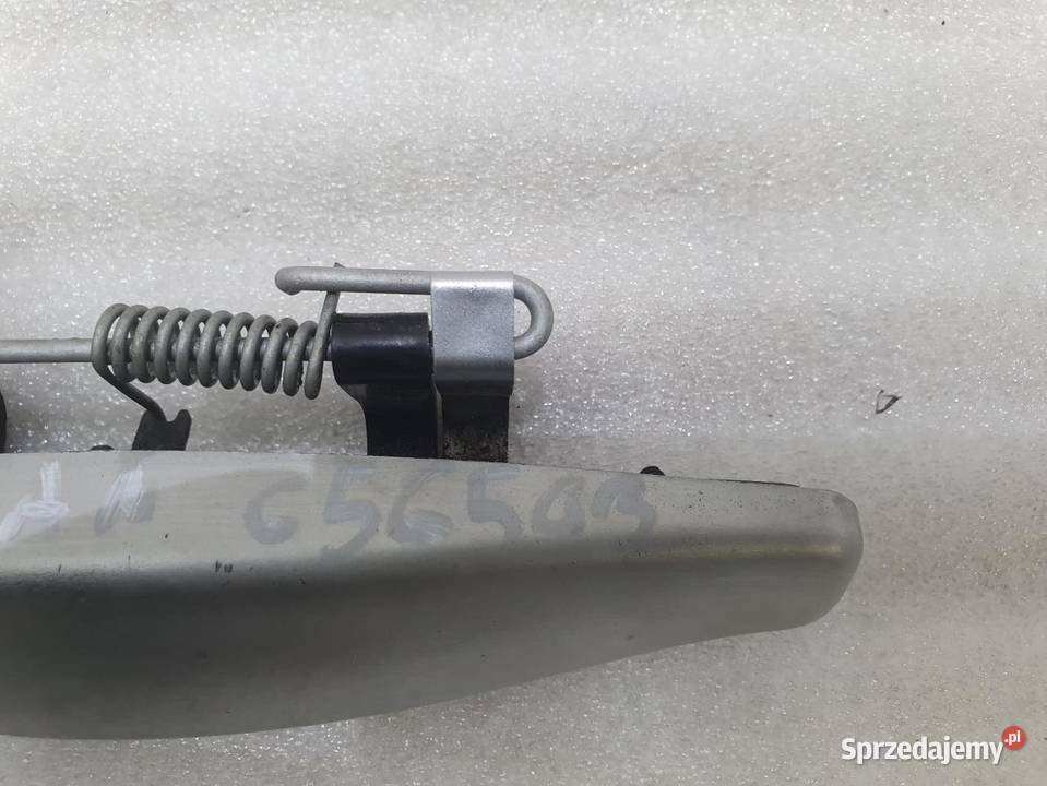 KLAMKA PRAWY PRZÓD DACIA SANDERO I 0501851