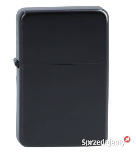 Czarna Zapalniczka Benzynowa w Zestawie z Pozostałe