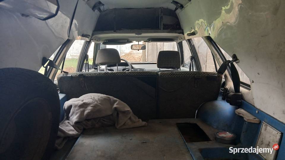 Polonez Cargo Plus karetka ambulans 1600cm3 1.6 Wodynie