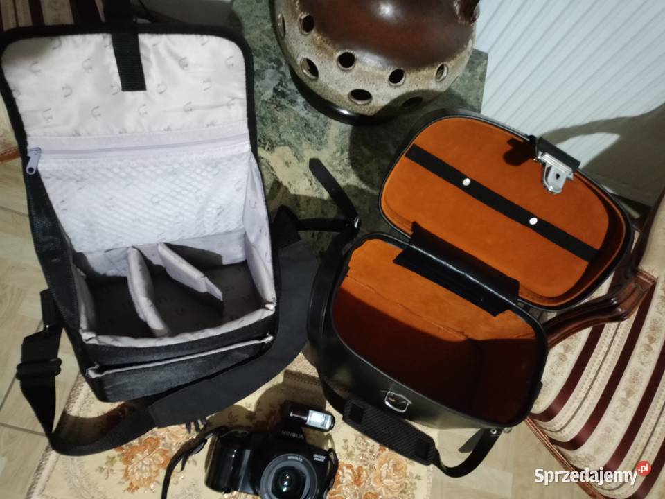 Aparat Lustrzanka Minolta Dynax 3000i z Lampą sprzedam