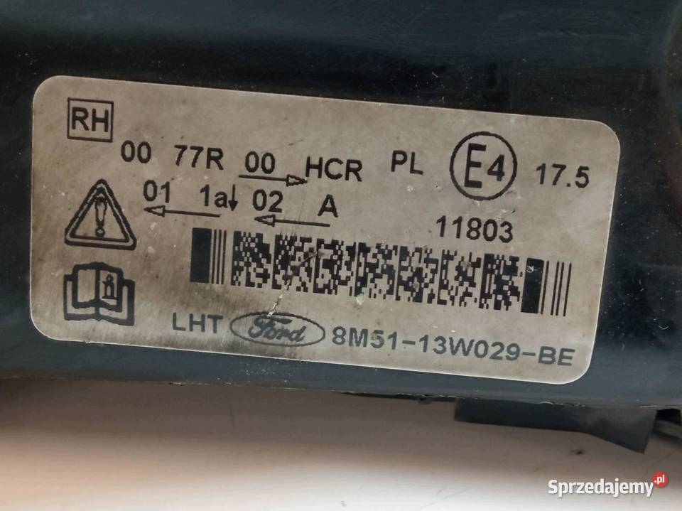 LAMPA PRZÓD PRAWA LIFT 8M5113W029BE Ford Focus osobowe