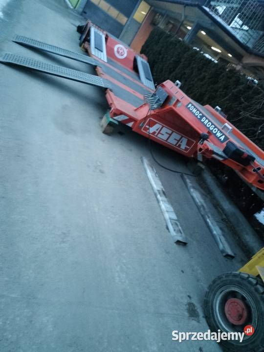 Naczepa niskopodłogowa specjalna laweta Niskopodłogowe Brzesko sprzedam