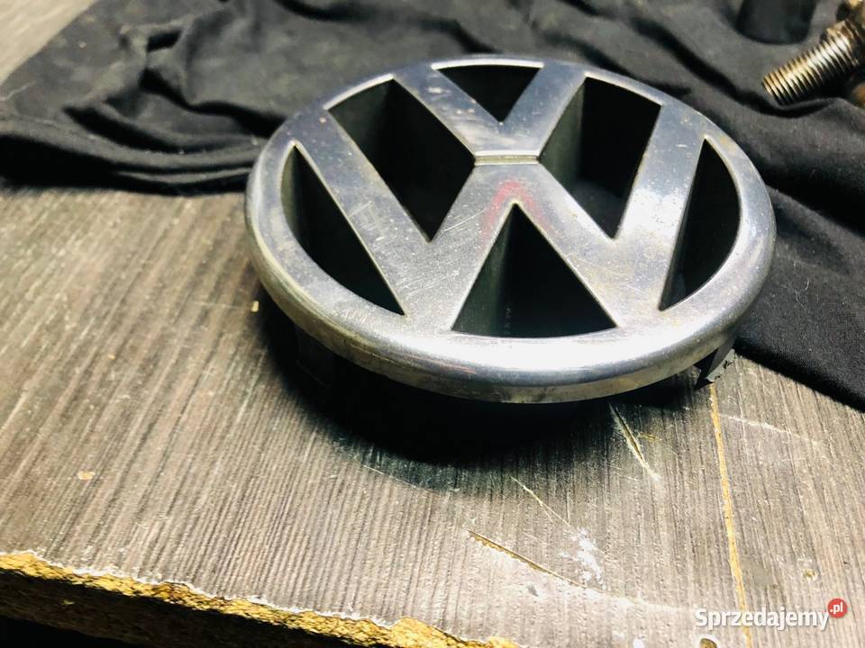 Znaczek logo w atrapę glila VW 3B0853601 łódzkie Justynów