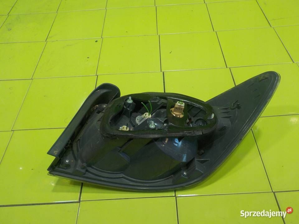 MAZDA CX7 LIFT 22 D 09r lampa lewa tyl