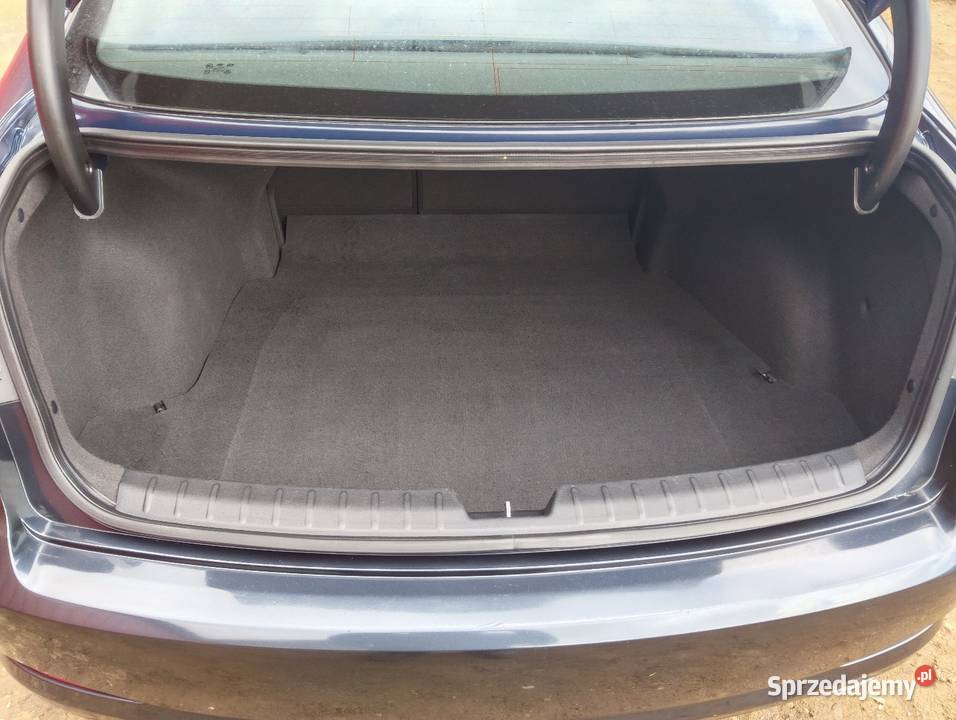 Sprzedam Hyundaia i 40 sedan Niemyje Nowe