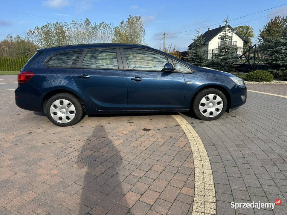 Opel Astra J 20092019 niebieski
