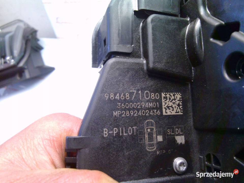 JEEP AVENGER 25r zamek drzwi prawy tył Kielce