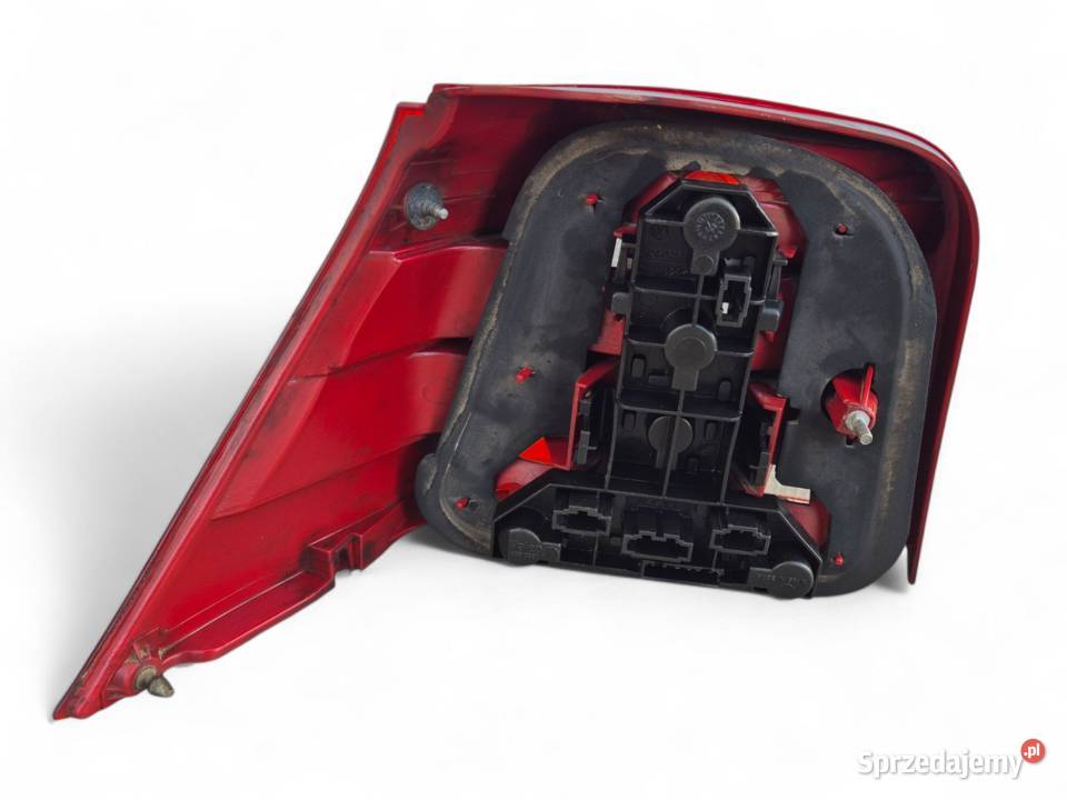 LAMPA TYŁ PRAWY TYLNA PRAWA VW GOLF IV 4 HB Działoszyce