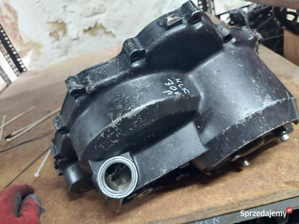 Kawasaki klf 300 pokrywa dekiel sprzęgła prawy Pokrywy i osłony silnika