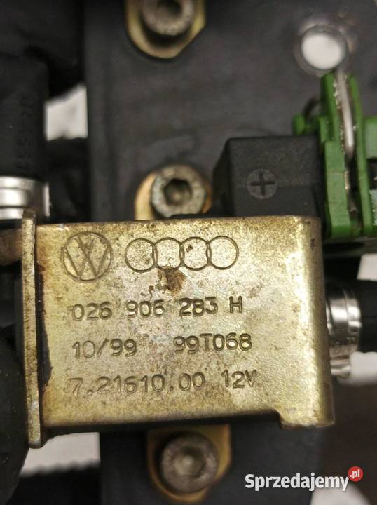 ZAWÓR PODCIŚNIENIA KOMPLET 028905283H 18 20V VW Rok produkcji 1997