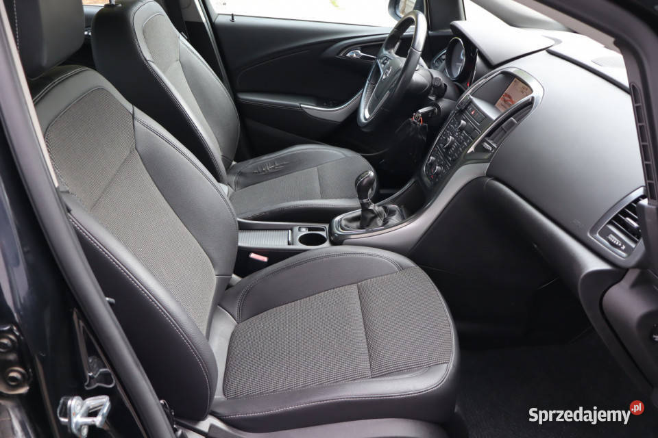 Opel Astra 14 T gniazdo USB Zabrze sprzedam