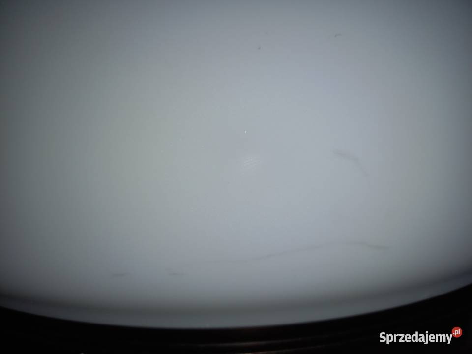 Żyrandol szklany mosiężny holenderski z Gawroniec