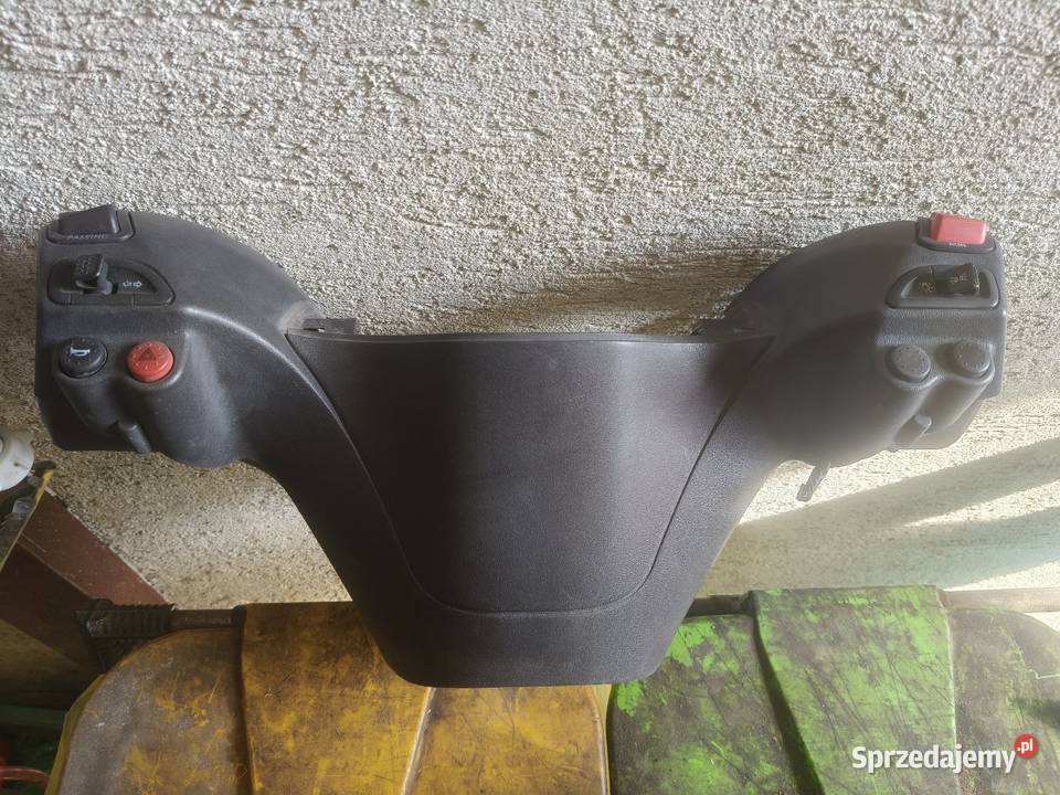 Piaggio x9 obudowa kierownicy z przełącznikami Dębica sprzedam