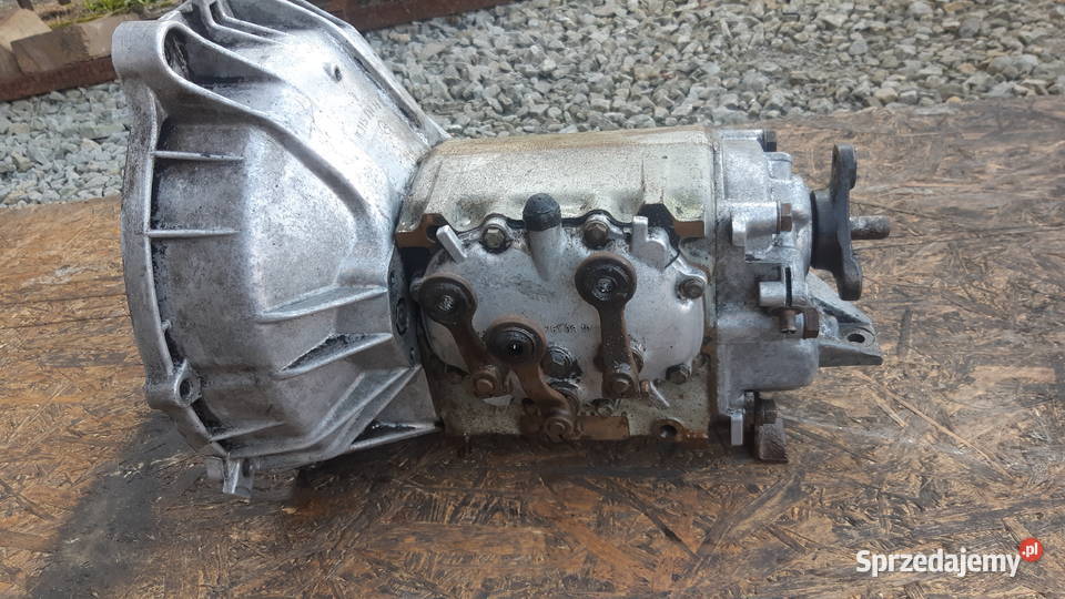 Skrzynia biegów mercedes w115 Wadowice sprzedam