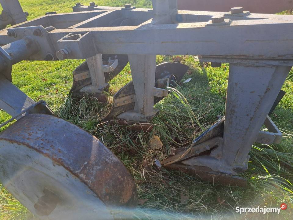 Pług 3 skibowy Pługi